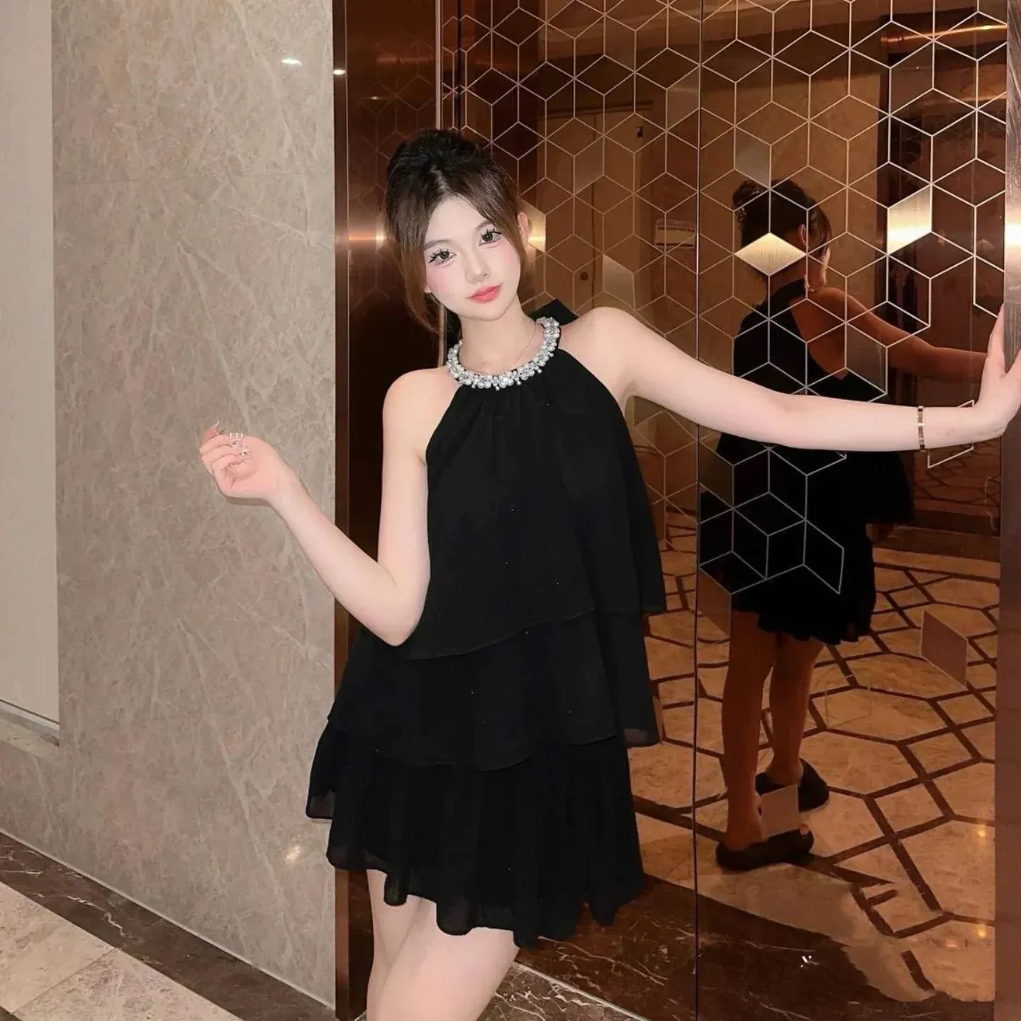 ネックパールビジュー 愛されシフォンフレアミニドレス